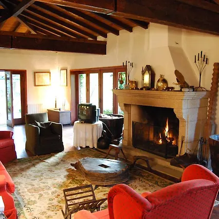 Casa Dos Canais, River